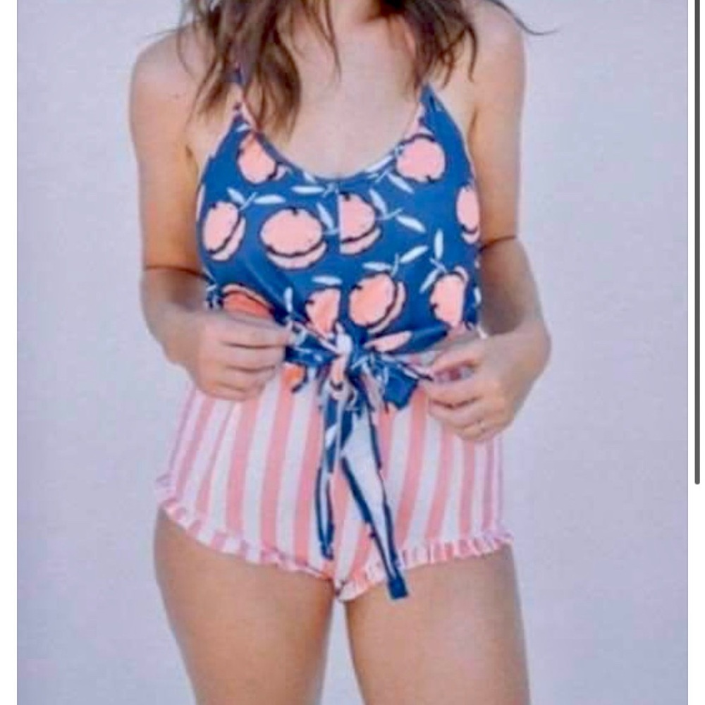 ISO Kortni Jeane Top HELP!!!!